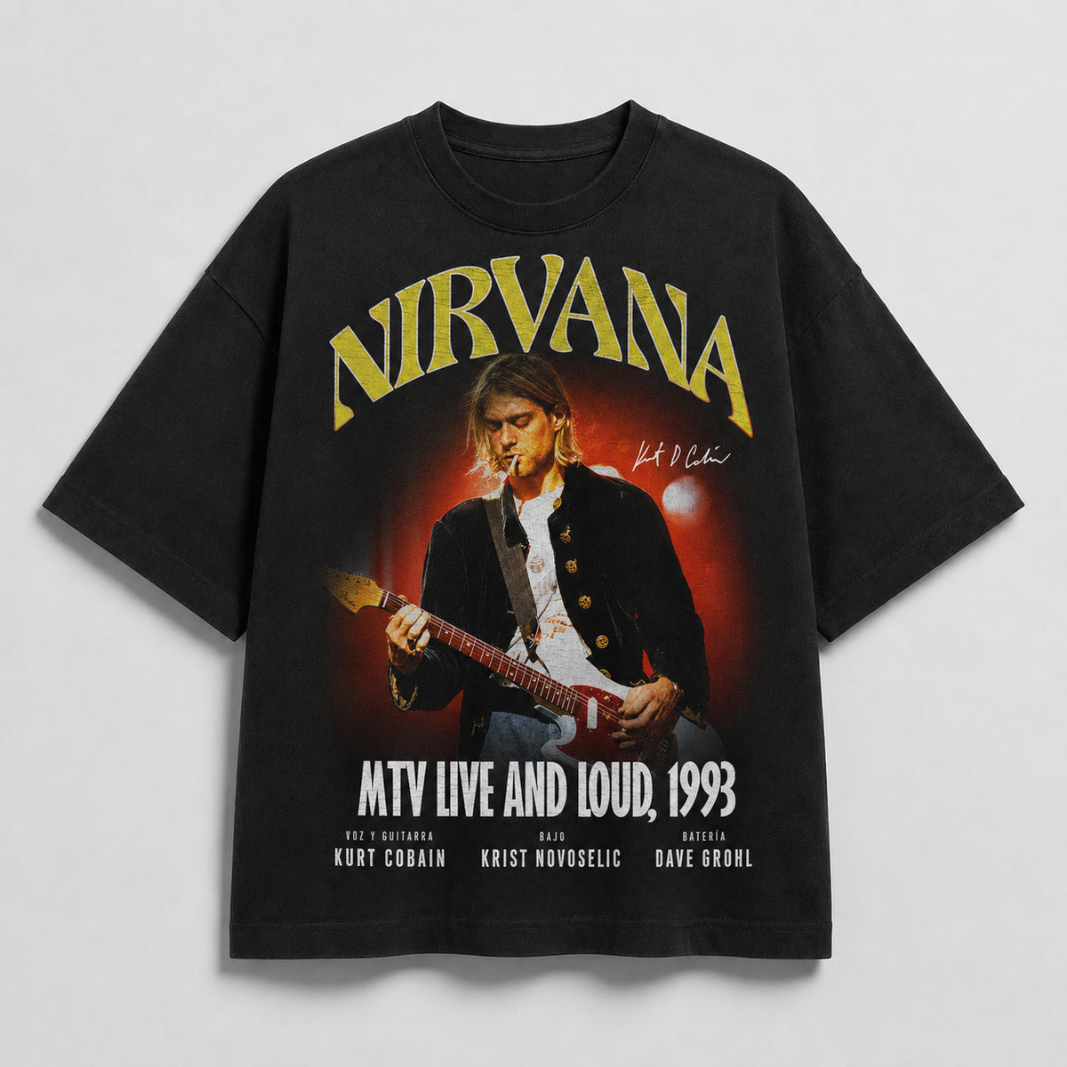 Polera oversize negra de Nirvana con Kurt Cobain y estampado DTF